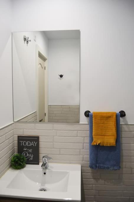 Apartamento Ana'S Cerca Del Parque Tecnologico Málaga Esterno foto